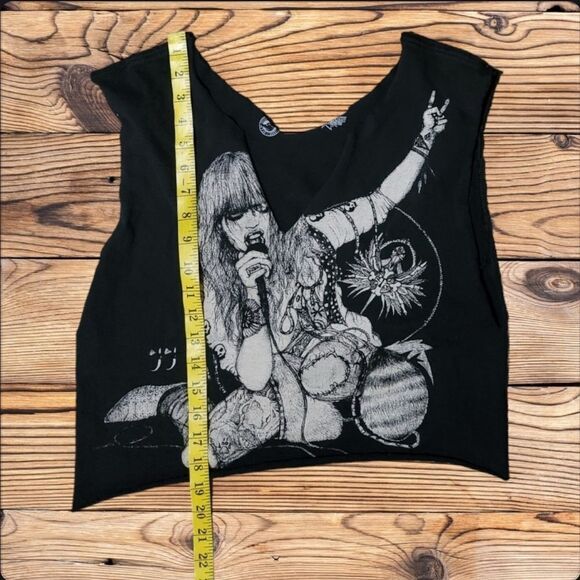 Vintage Y2k Grunge indie Volcom Crop Top Medium. - Picture 3 of 4